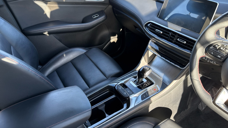 MG HS 1.5 T-GDI PHEV SE 5dr Auto Hatchback